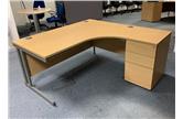 1600 L-Shaped Desk With Desk High Pedestal In Oak