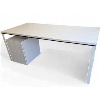 White Knoll 1800mm x 800mm Straight Desk