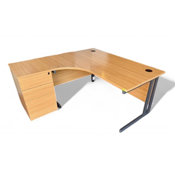 1600 Oak Radial with Desk High Pedestal